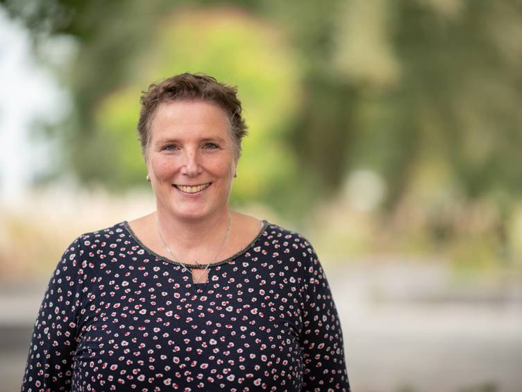 Fotoportret Suzan Brand - Senior beleidsmedewerker